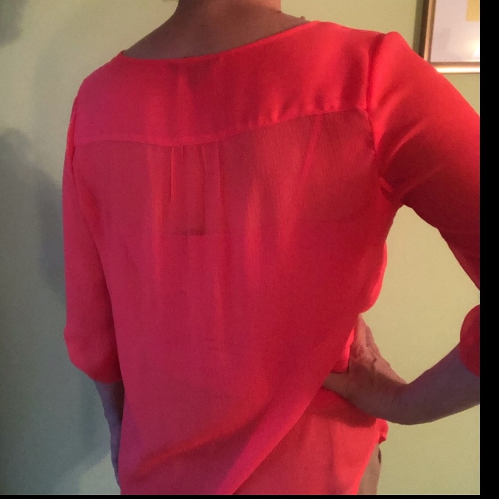 Express Sheer Top - Picture 3 of 5